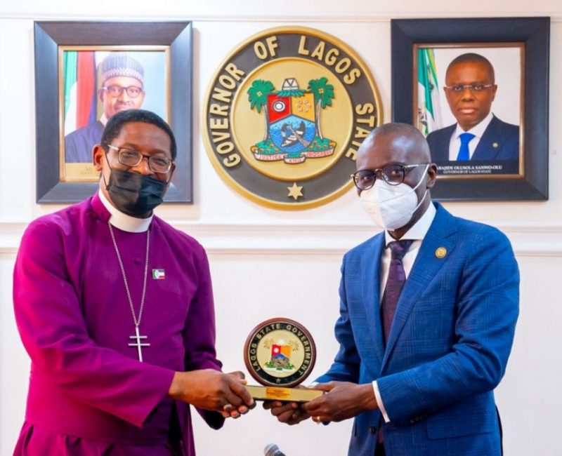 rchbishop, Metropolitan and Primate of Church of Nigeria (Anglican Communion), Most Revd. Henry Ndukuba, receiving a plaque from Gov. Babajide Sanwo-Olu during a courtesy visit at Lagos House, Alausa, Ikeja.