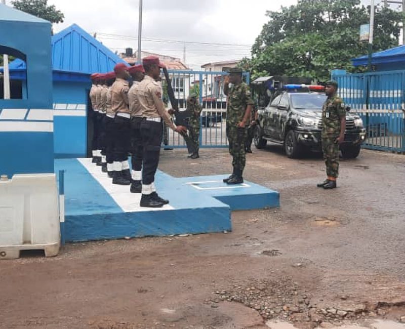 THE COMMANDER, 9 BRIGADE NIGERIAN ARMY VISIT FRSC LAGOS